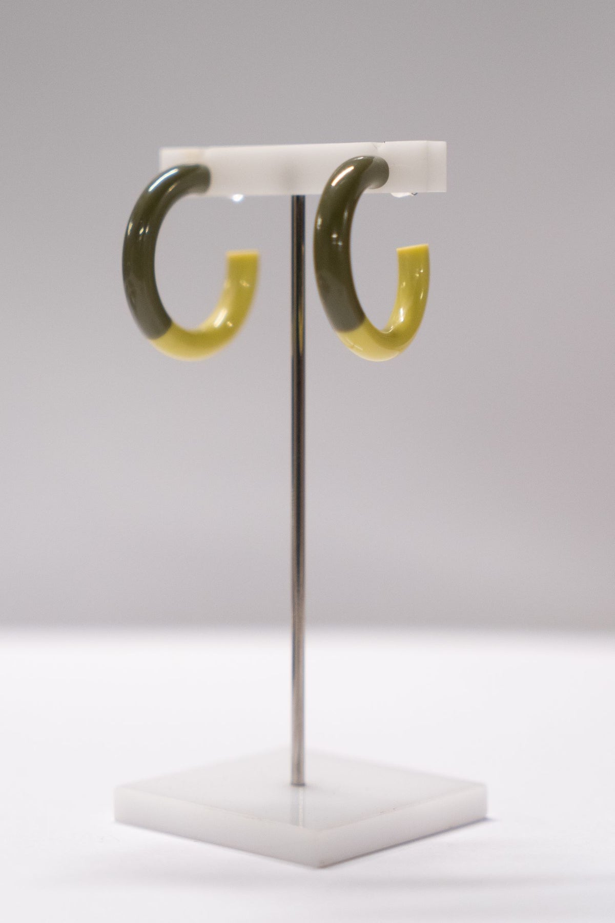 Oorbellen Duo Color Hoop olive lime