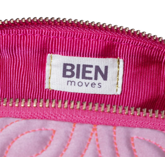 Tasje soft touch pouch Quilted flowers pink