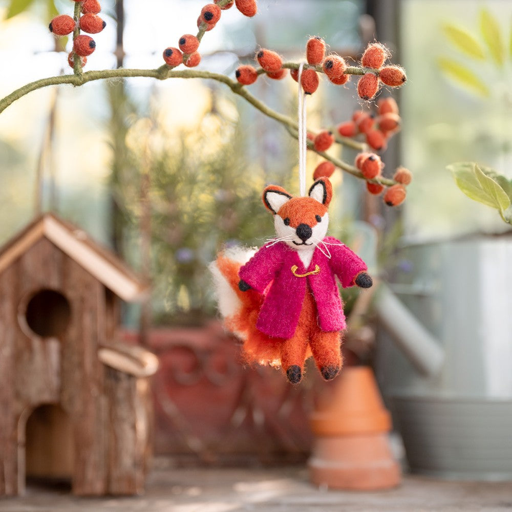 Hanger vos vilt rode jas